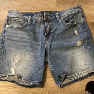 Lucky Brand women’s size 4/27 jean shorts